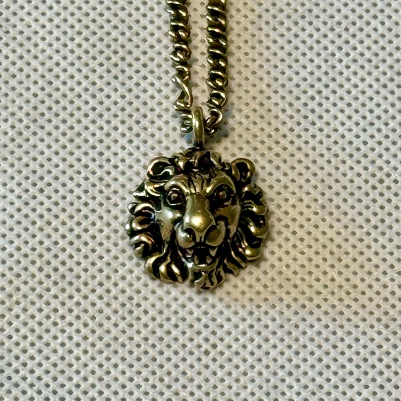 Gucci Lion Head Necklace! - Picture 2 of 13